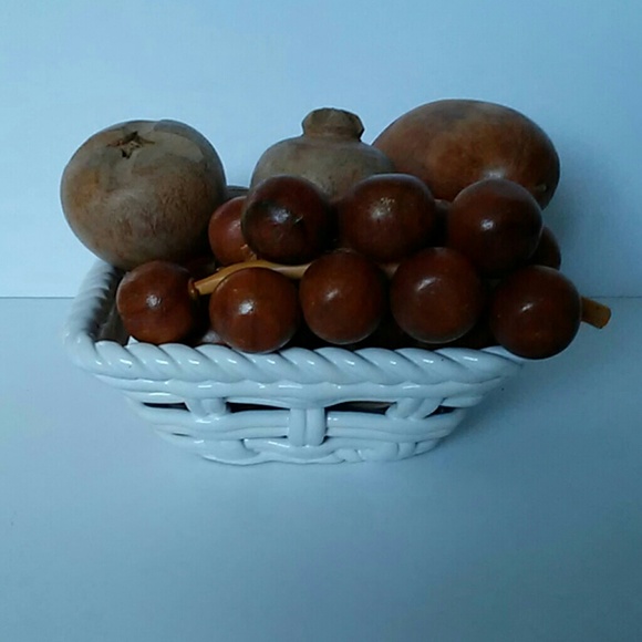 Vintage Wooden Fruit - Picture 5 of 8
